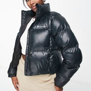 Columbia Puffect cropped puffer jacket in shiny black size XS